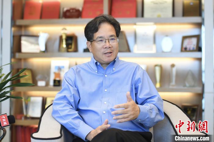 全國(guó)人大代表建議逐步禁止產(chǎn)、銷電子煙