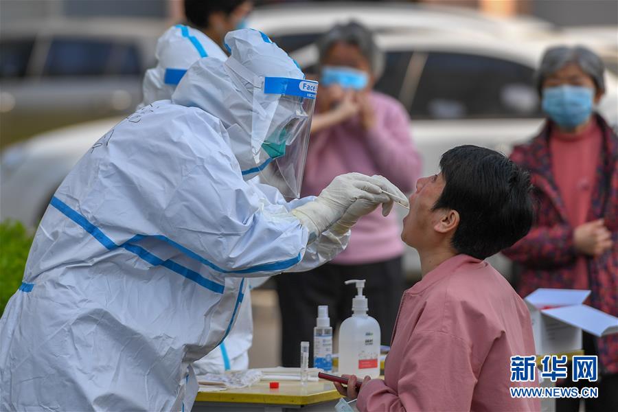 （新華全媒頭條·兩會精神看落實·圖文互動）（5）整體謀劃、系統(tǒng)升級、全面提升——落實全國兩會精神織牢織密公共衛(wèi)生防護網(wǎng)