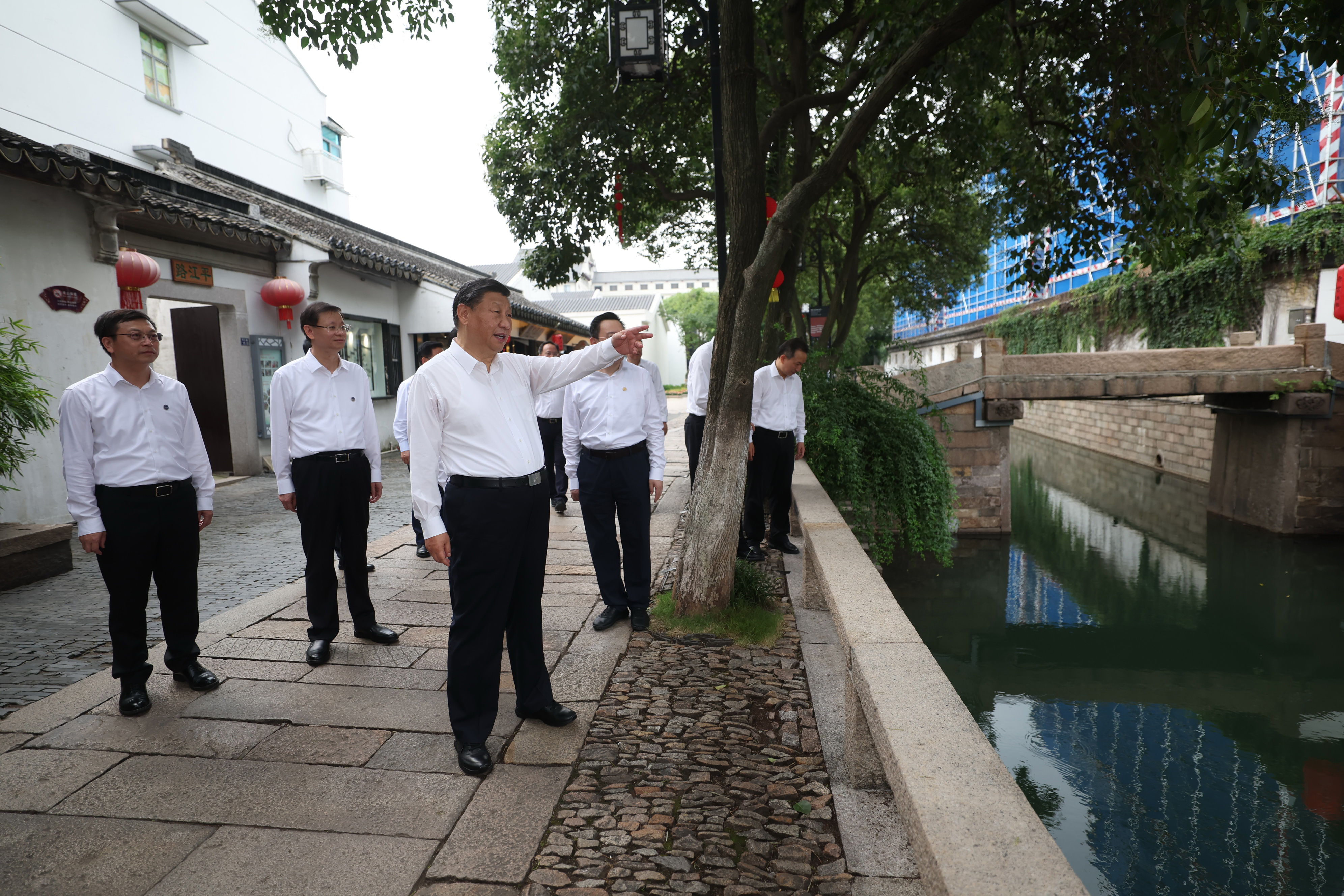 2023年7月6日，習(xí)近平在蘇州平江歷史文化街區(qū)考察。