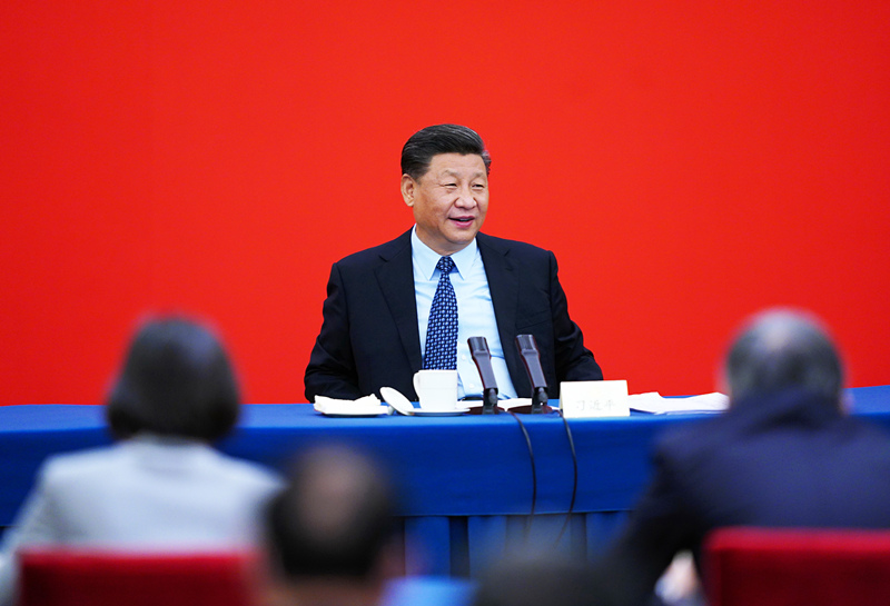 2020年5月23日，習近平總書記看望參加全國政協(xié)十三屆三次會議的經(jīng)濟界委員，并參加聯(lián)組會，聽取意見和建議。